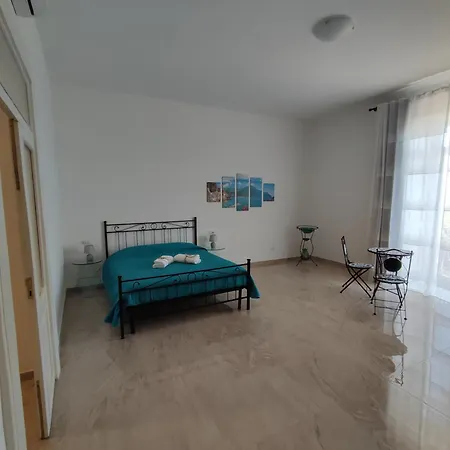 Arilu アパート Vietri