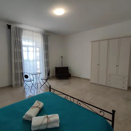Arilu Apartment *